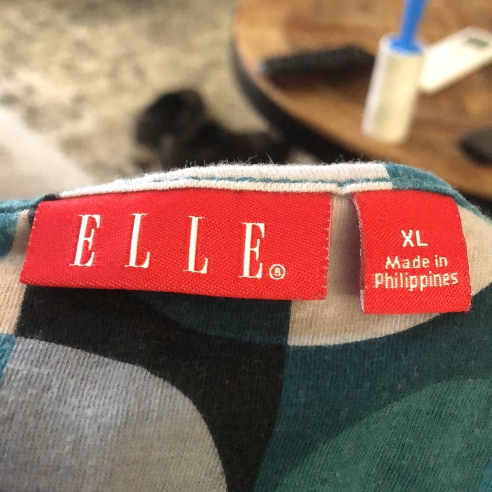 🎉4 for $20 Elle Geometric Patterned Blouse, size XL - Picture 5 of 5